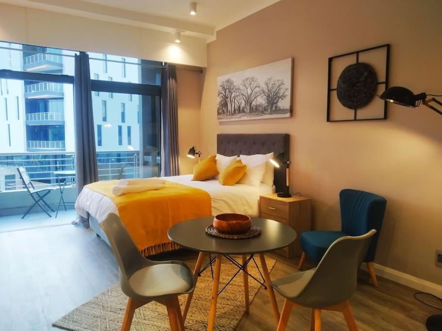 Menlyn Apartment Претория Екстериор снимка
